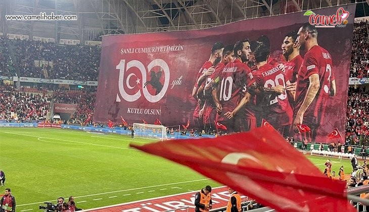 Akçay, A Milli Futbol Takımı'nı tebrik etti