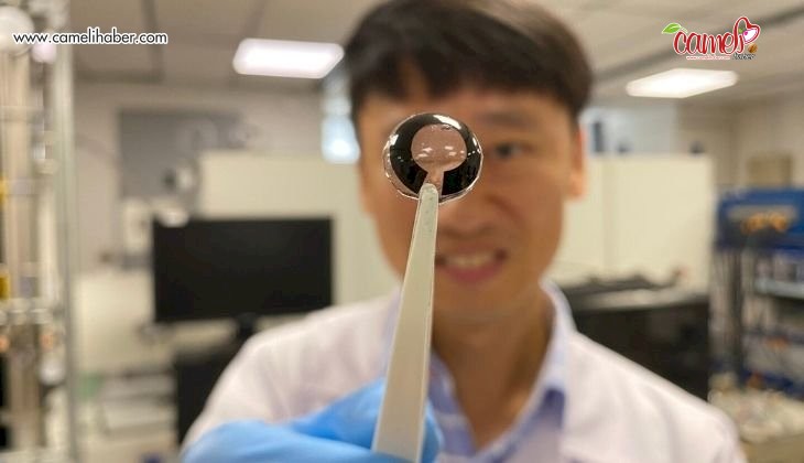 Bilim insanları, akıllı kontakt lenslere güç verebilecek, salin solüsyonuyla şarj edilen mikrometre inceliğinde pil icat etti