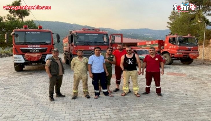 Antalya'dan dönen orman ekibini kurban keserek karşıladılar