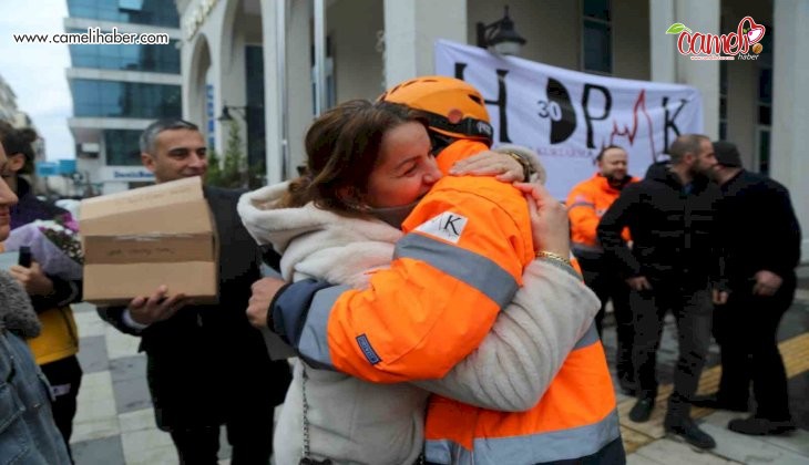 Deprem bölgesinden dönen HAPAK ekibine Artvin’de duygusal karşılama