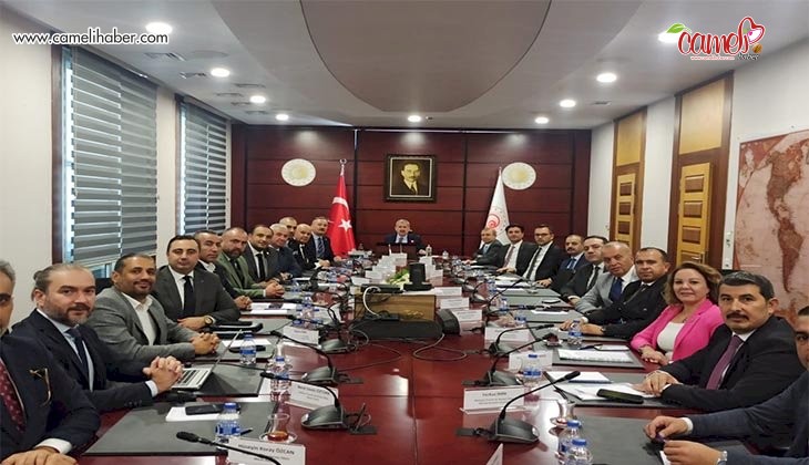 Ticaret Bakan Yardımcısı Gürcan, emlak sektörüyle buluştu
