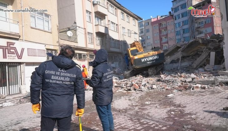 Gaziantep’te 27 bin 987 bağımsız birimin ağır hasarlı ve yıkık olduğu tespit edildi