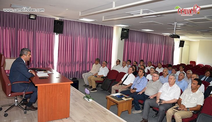İl Milli Eğitim Müdürü Süleyman Ekici başkanlığında 2023-2024 eğitim-öğretim yılı hazırlık çalışmaları değerlendirme toplantısı gerçekleştirildi.