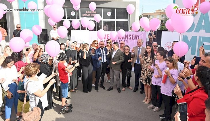 Kepez’de kanser farkındalığı için gökyüzüne pembe balon bırakıldı
