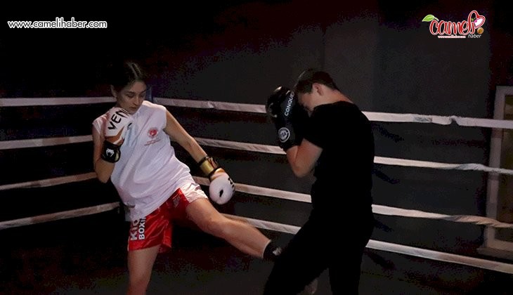 Kick boksçu genç kızın hedefi Türkiye’yi temsil etmek