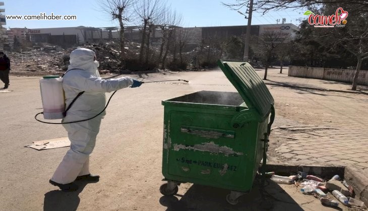 Melikgazi Belediyesi, salgın hastalıklara karşı afet bölgesinde dezenfekte ve ilaçlama çalışması yaptı